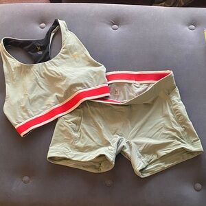 Tracksmith EUC Size M Lane 5 Shorts and Run Bra in Loden